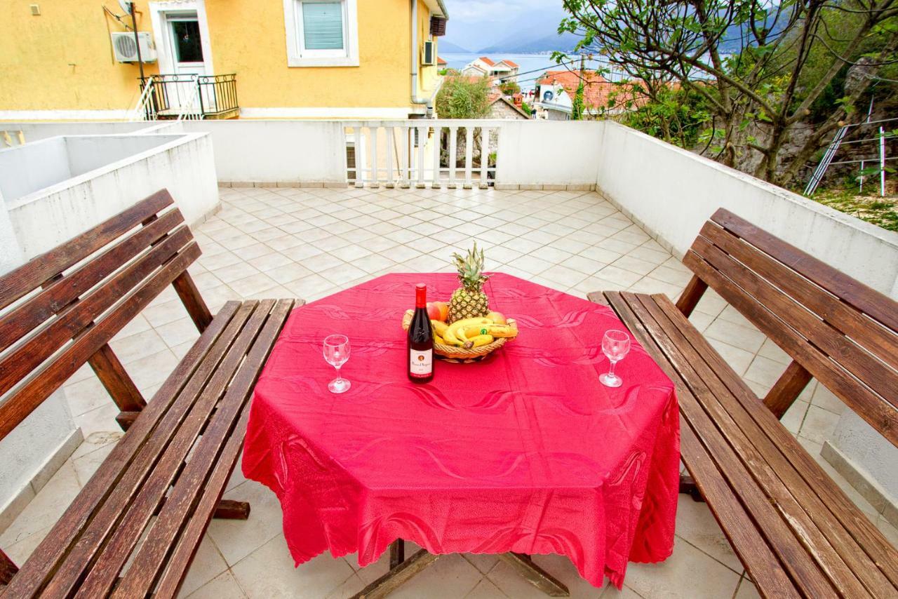 Apartments Porto Bjelila Tivat Ngoại thất bức ảnh