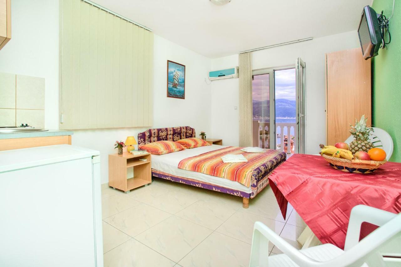 Apartments Porto Bjelila Tivat Ngoại thất bức ảnh